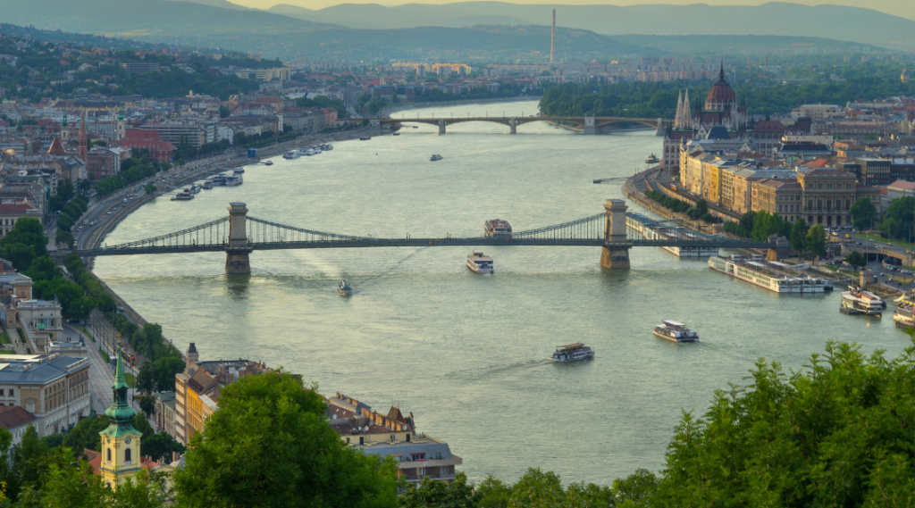 Gellert bjerget - Udsigt over Budapest
