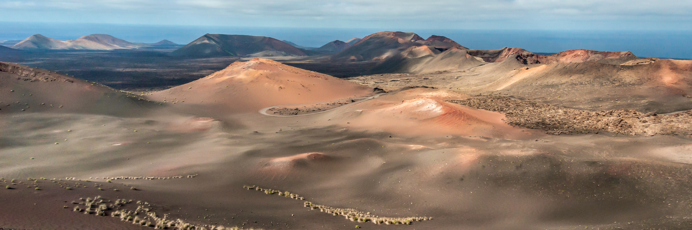 Vulkankratertur i Timanfaya Nationalpark: Oplev de spektakulære landskaber på Lanzarote