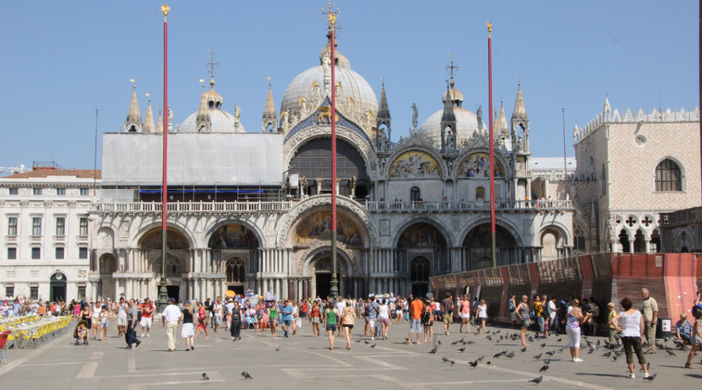 Markuspladsen Venedig