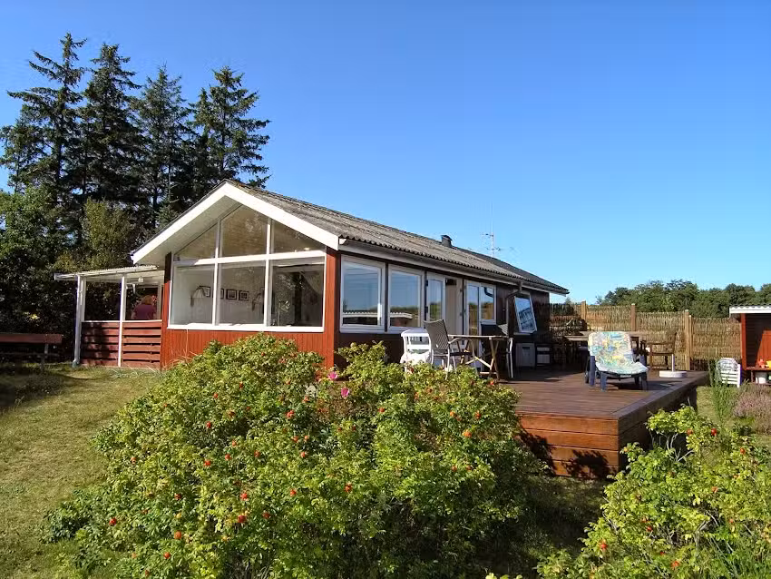 Sun and Beach Holiday Home Rental &ndash; Local Agency Hals